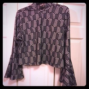 Geometric print bell sleeve cropped top